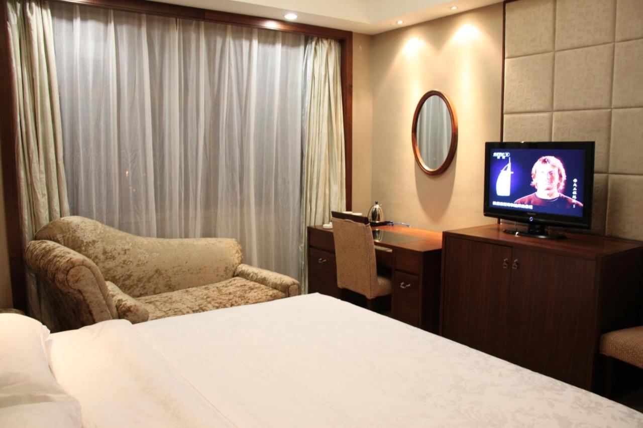 Hailian International Hotel Ji'an  Exterior photo