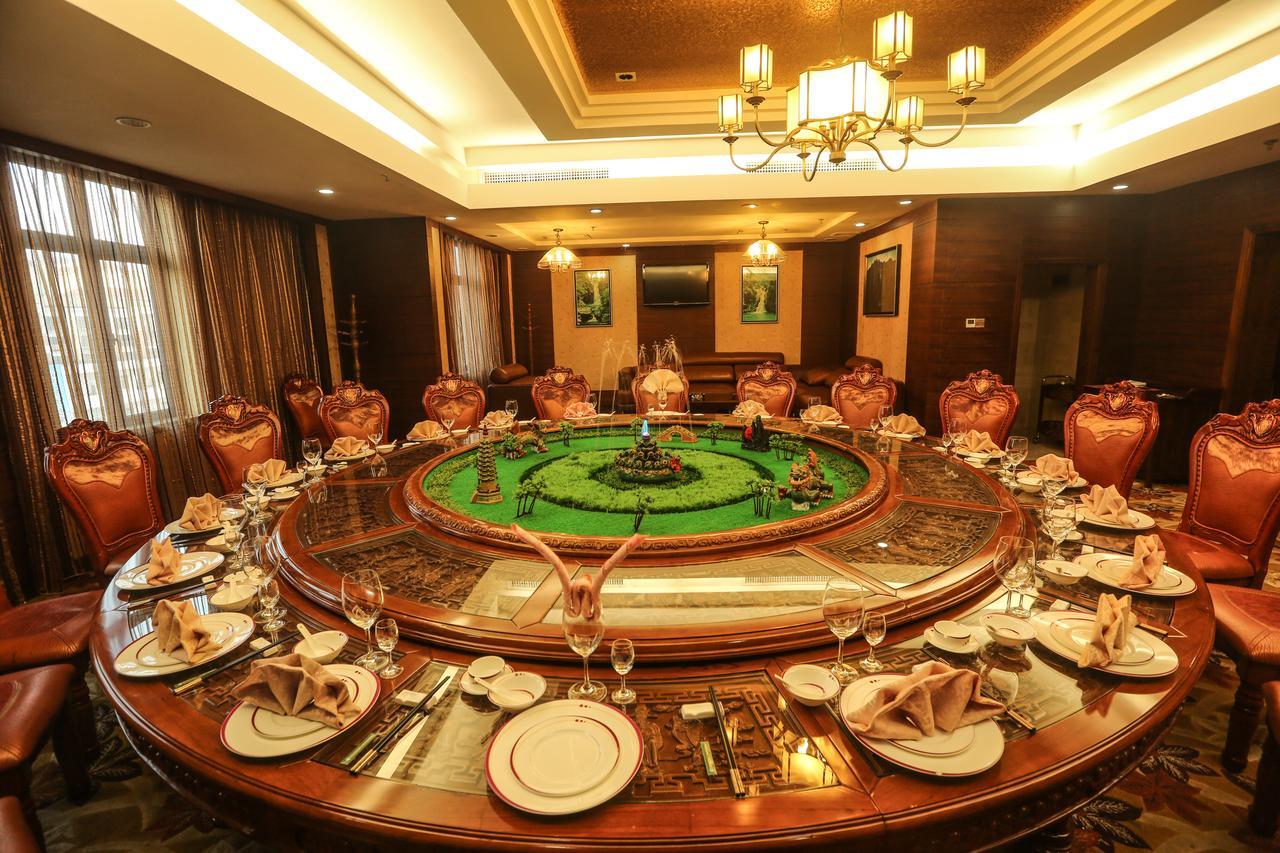 Hailian International Hotel Ji'an  Exterior photo
